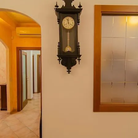 Fuoriporta Affitti Brevi - Emy House Appartement Parma